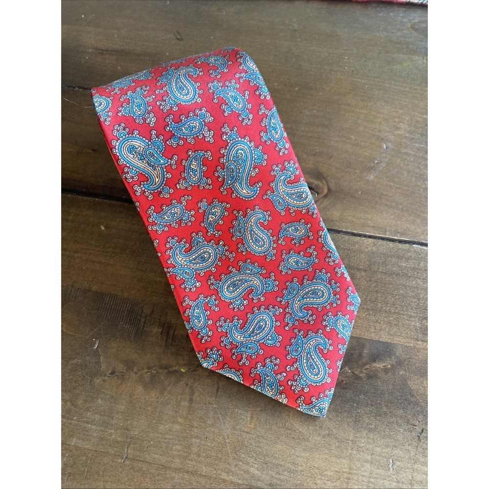 Egon Von Furstenberg Mens Red Paisley Silk Blend‎ Tie Silky Satin